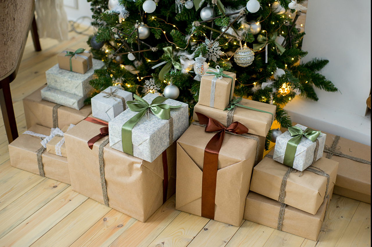 7 consigli per un Natale ecologico. Se hai a cuore l'ambiente riduci il tuo impatto anche nelle feste natalizie.